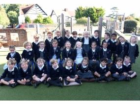 NEW FIRST CLASS 137013