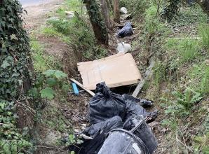 Hefty fine for builder who dumped rubbish in Wexham