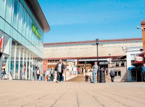 Windsor shoppers warned against using ‘dangerous’ lift after man gets trapped