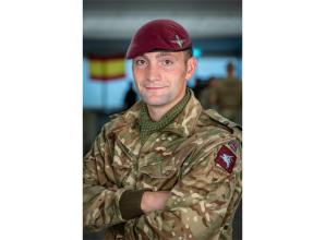 Windsor paratrooper helps honour soldiers who fought in Battle of Arnhem