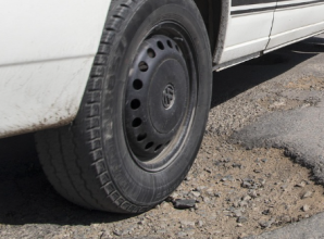 Boyn Hill revealed as pothole hotspot as compensation costs rise for RBWM