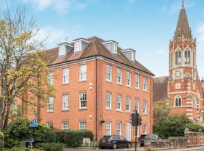 Town living that&rsquo;s walk in the park