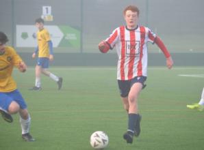 Hurricanes suffer heavy loss against league leaders