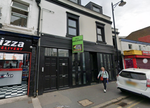 Public notices: Stubbings Caf&eacute; upgrade and Bargain Booze licensing bid