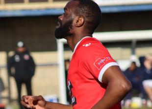 Magpies left frustrated as play-off push stalls against Chippenham at Hardenhuish Park Magpies left frustrated as play-off push stalls against Chippenham at Hardenhuish Park