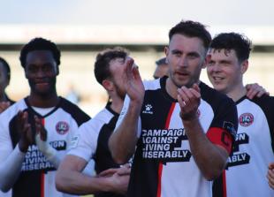 Magpies leave it late as Dulson fires Maidenhead United past 10-man Eastbourne