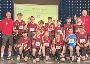 Cookham Dean u12s presented with East Berkshire Division 2 trophies