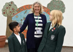 Former England rugby World Cup winner takes on first headship at Braywood Former England rugby World Cup winner takes on first headship at Braywood