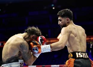'Shooter' Ishaq fires again: Slough star extends perfect pro record with O2 knockout