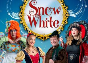 Mirror, Mirror on the wall: Snow White panto wins hearts at Braywick Leisure Centre