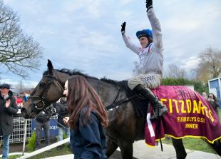 Skelton stars as Protektorat defends Fleur de Lys crown at Windsor Skelton stars as Protektorat defends Fleur de Lys crown at Windsor