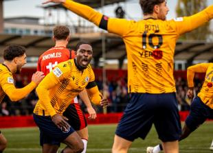 Davies hails Slough Town's&nbsp;'most complete performance of the season'