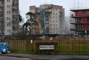 Demolition work gathers pace on ageing Dedworth tower blocks