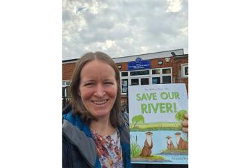Children's book brings River Thames pollution into focus through otter adventure Children's book brings River Thames pollution into focus through otter adventure