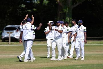 Burnham one win from Thames Valley League glory after crushing Boyne Hill