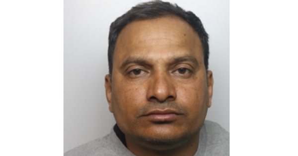 Food delivery driver jailed for exposing himself to customers