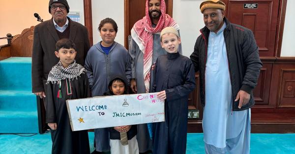 Social media star The Joshie Man brings 'Cake Not Hate’ campaign to RBWM and Slough