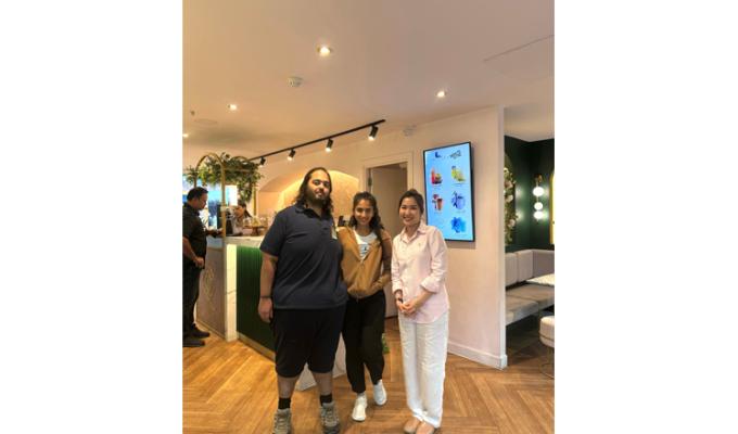 Newly-wed couple Anant and Radhika Ambani visit Windsor bubble tea store