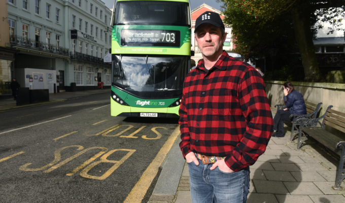 'Terrible' bus, coach and taxi idling problem in High Street sparks call for action