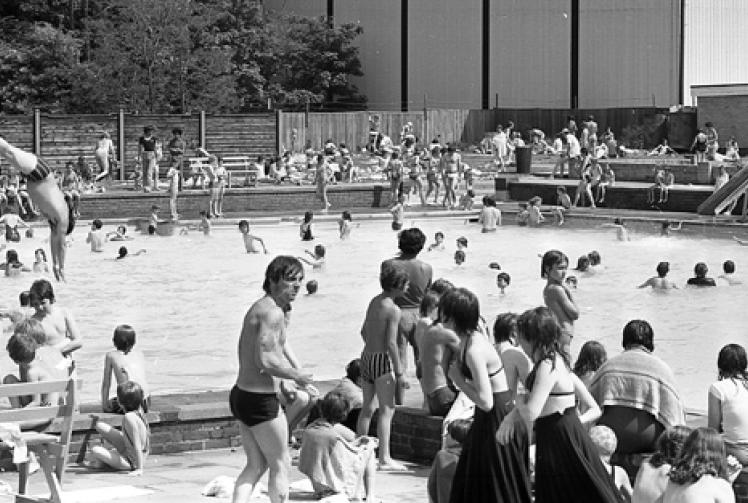Remember When: Crowds flocked to outdoor pool and nuclear bunker was for sale