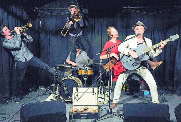 'Kings of swing' gigging at Norden Farm