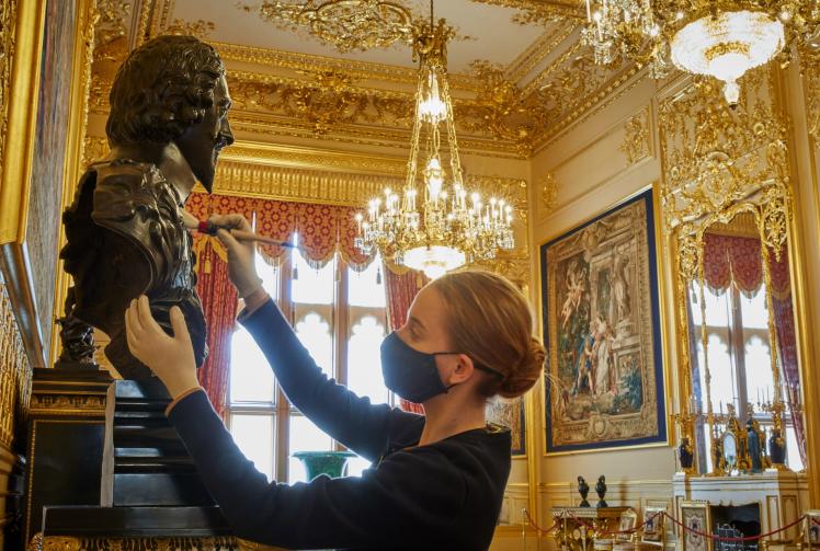 Preparations underway at Windsor Castle as it reopens to public on Monday 