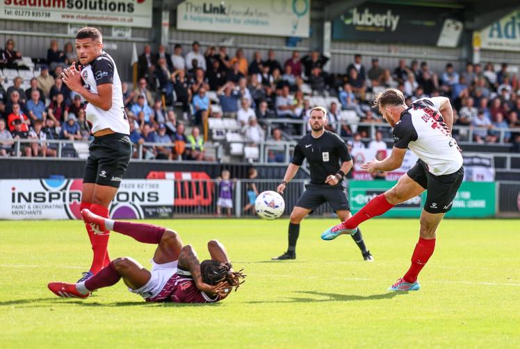 Late drama at York Road as Popoola fires Maidenhead United to fourth straight win
