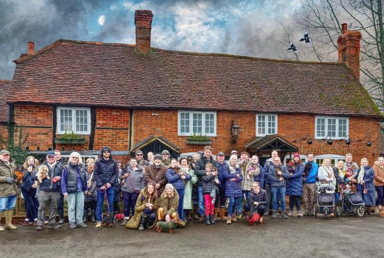 Mayor joins Sausages of Henley community group to celebrate year of meet-ups
