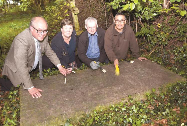 Star-gazers tidy up gravestone of astronomer William Lassell