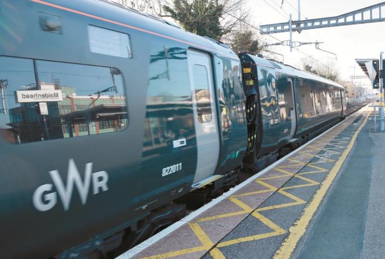 Train delays between Paddington and Reading due to trespassers on the line 