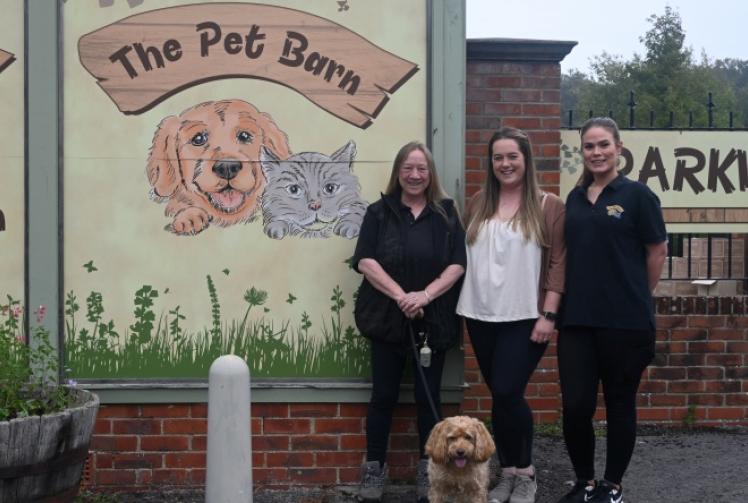 Pet shop seeks fresh start with its lease running out