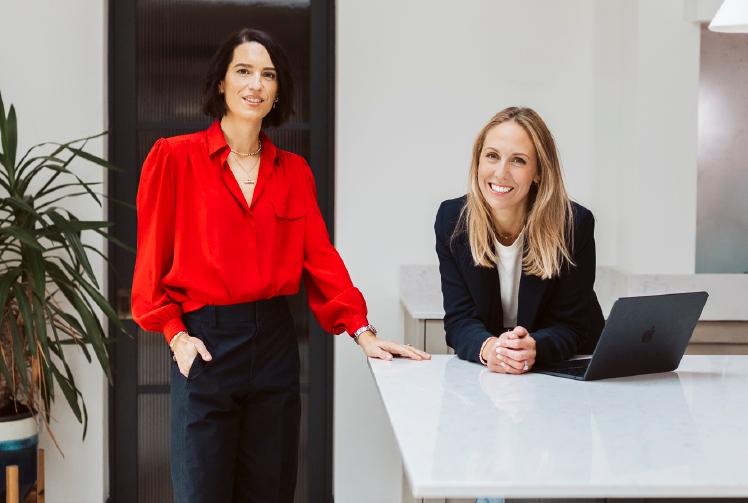 Mothers who specialise in making podcasts