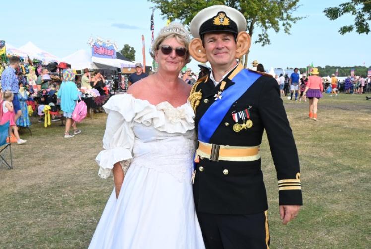 Royal reception for Rewind stars